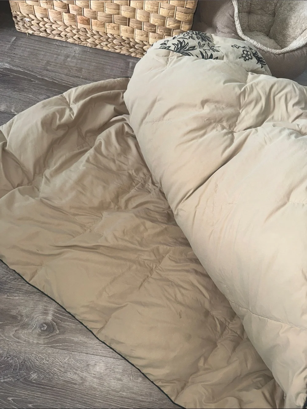 Down Beige Floral Quilted Comforter Botanical Print Full Queen